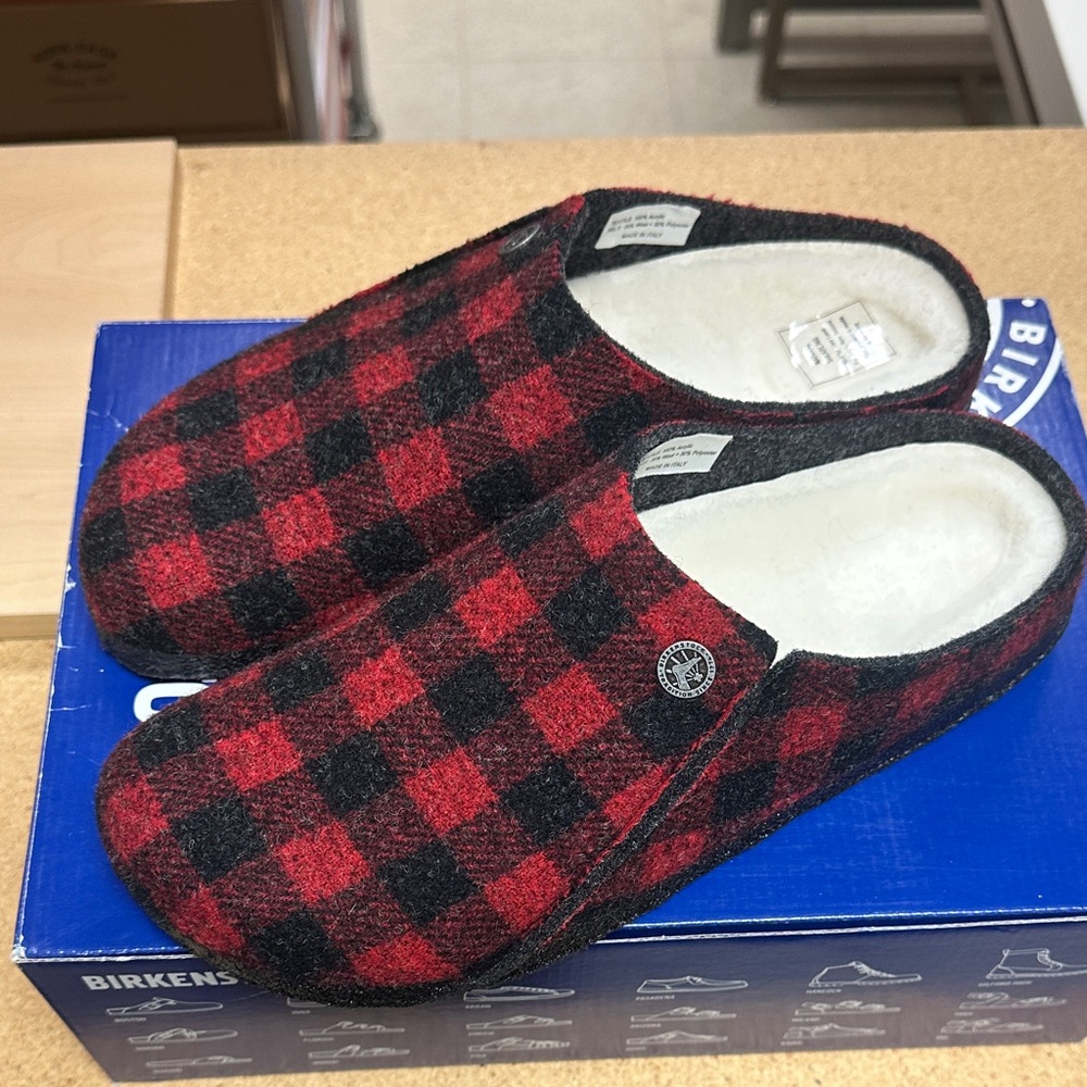 ONE LEFT!!!Birkenstock Zermatt Red & Black Plaid Wool Slippers